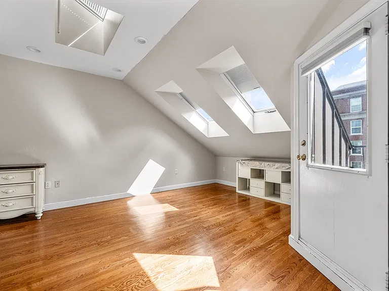 25 Bay State Rd #6 — Photo 12