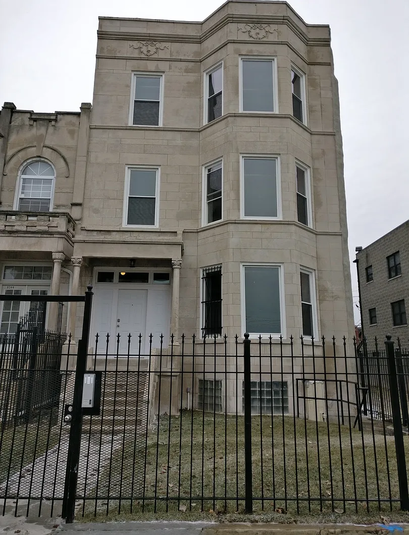 3 bed, 1600 sqft, $2,200 — Photo 1