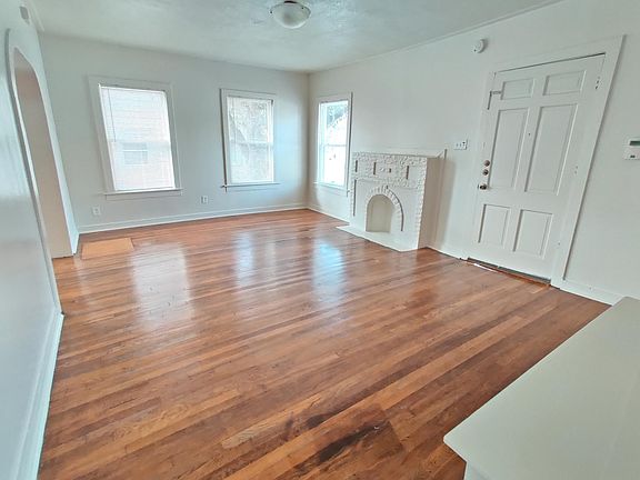 2nd image of 6148 Richmond Ave
