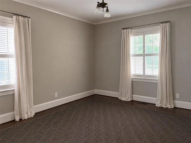 124 Coventry Rd — Photo 16