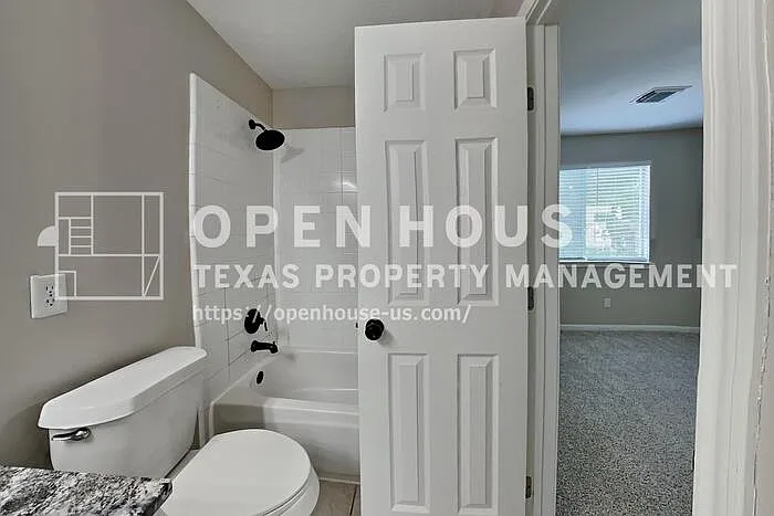 20703 Emerald Spruce Ct — Photo 18