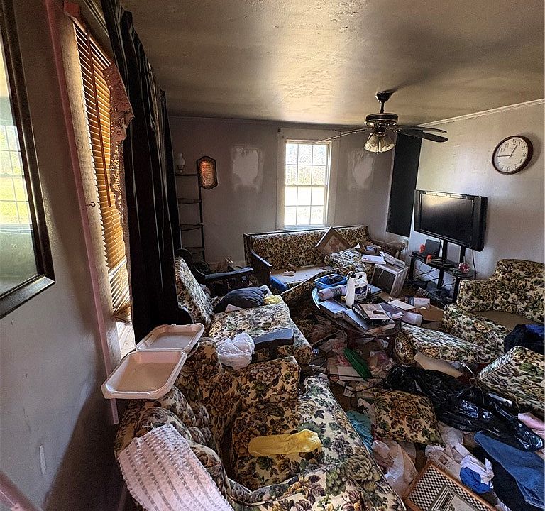 1st image of 230 Meadow Rd