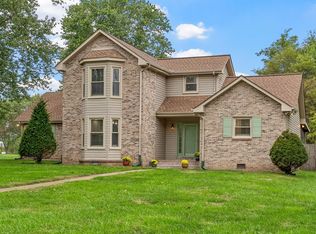 1397 E Rhett Butler Rd, Clarksville, TN 37042