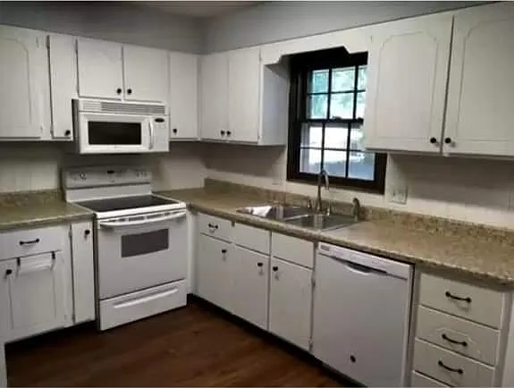 3416 S Newton Ave — Photo 9