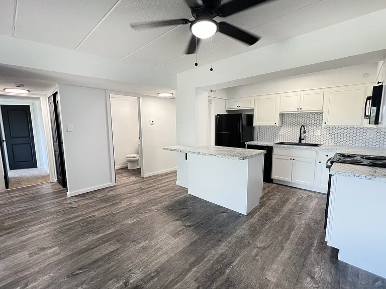 Indian Lookout Apartments — Photo 81