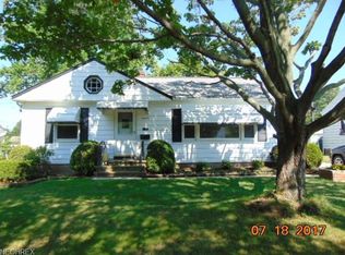 5439 Chestnut Hill Dr, Willoughby, OH 44094