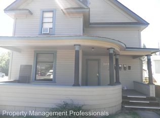 303 SW I St APT A, Grants Pass, OR 97526