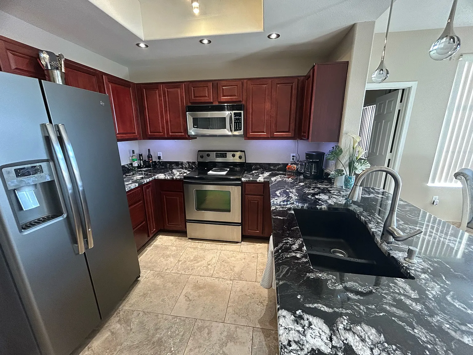 E Lakewood Pkwy E, Phoenix — Photo 4
