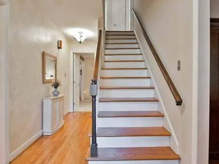 4611 Twin Oaks Pl — Photo 2