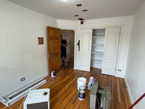 5th image of 149 Mayfair Dr N #2