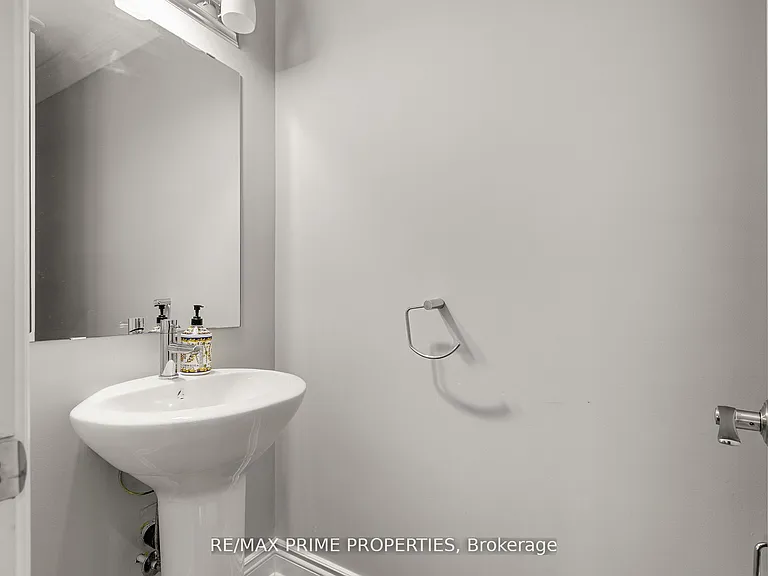 72 Branthaven St — Photo 7