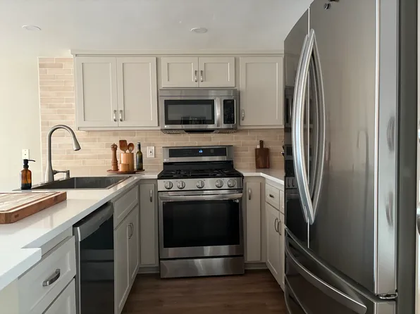 4750 Templeton St APT 1201, Los Angeles, CA 90032