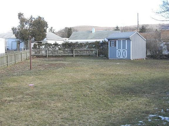 2nd image of 176 Catalpa Dr
