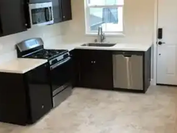 1063 Strawberry Ter, Davis, CA 95616