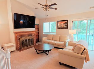 1014 Auburn Ln, Buffalo Grove, IL 60089