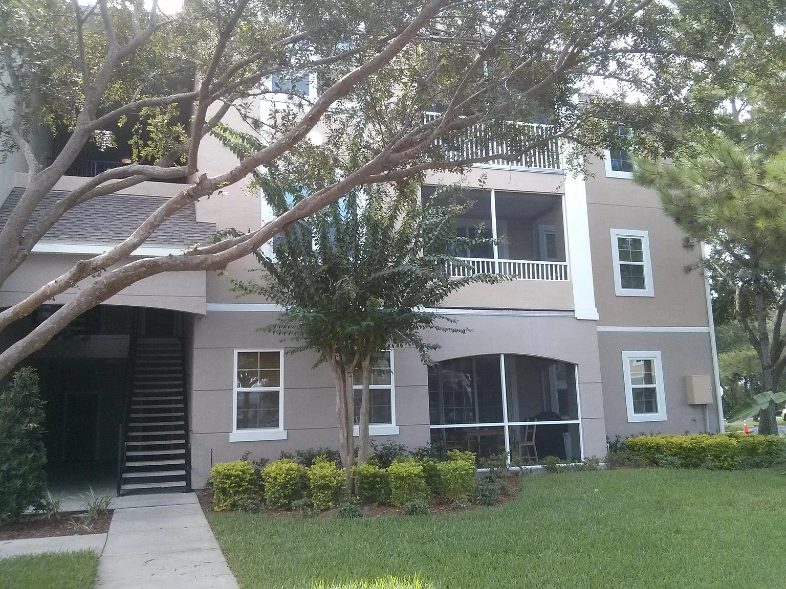 2 bed, 1223 sqft, $1,765 — Photo 2