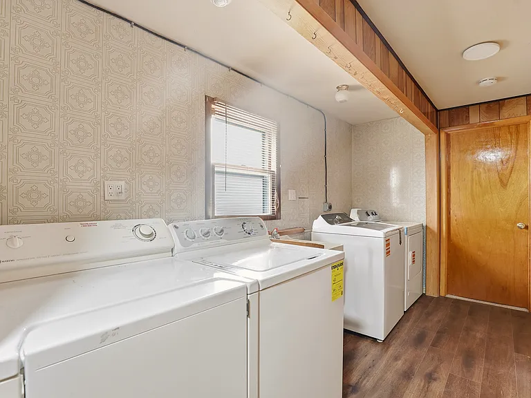 70 Wood St #1-2 — Photo 16