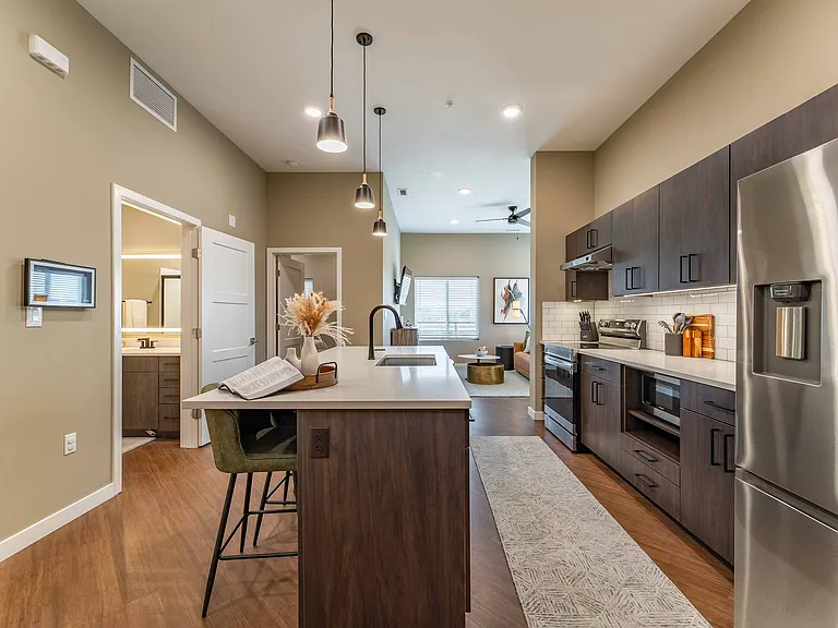 1364 E Battlefield Rd — Photo 162