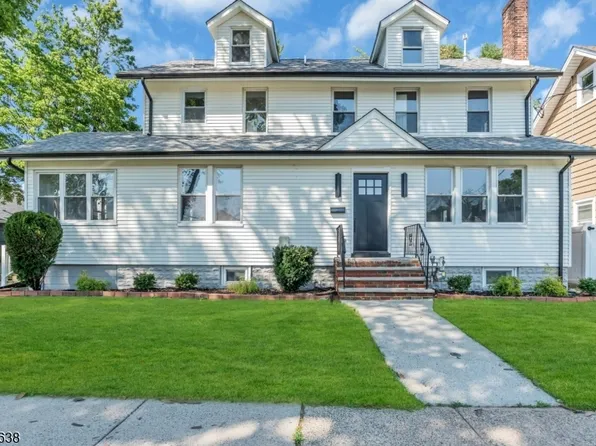 419 Martin St, Roselle, NJ 07203