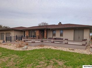 1030 15th St SE, Mason City, IA 50401