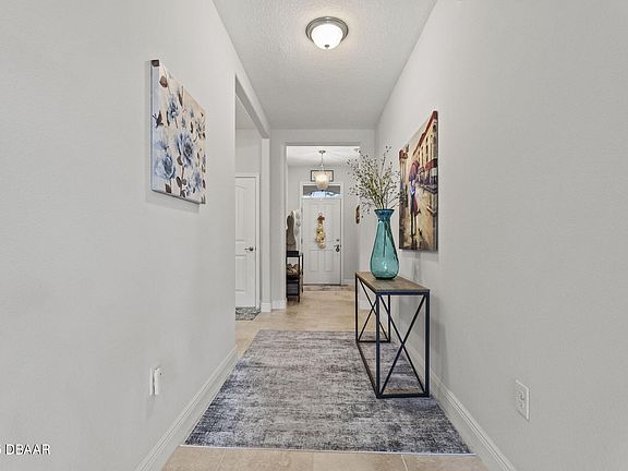 5th image of 302 River Vale Ln