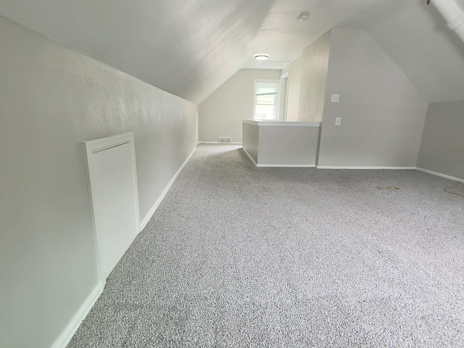 3 bed, 1300 sqft, $2,000 — Photo 4