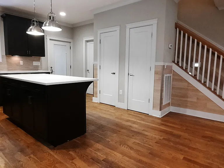 1726 Carvell Ave — Photo 6
