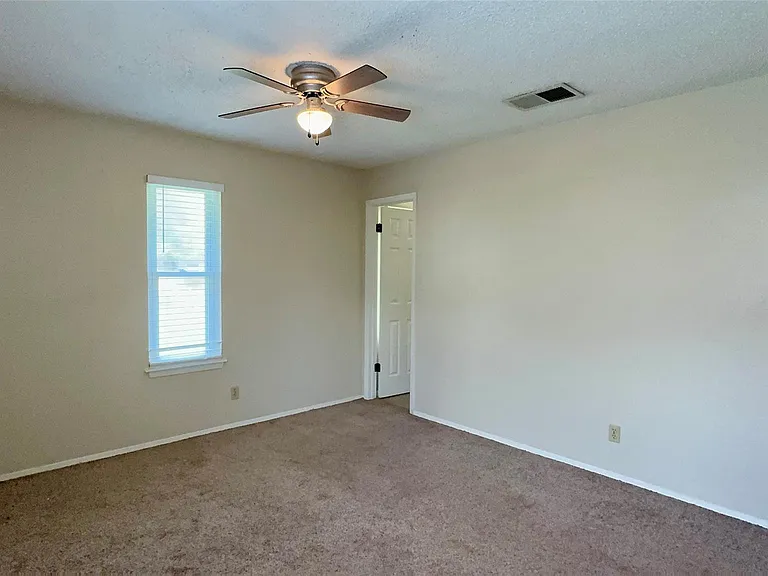 1213 Kenyon Dr — Photo 14