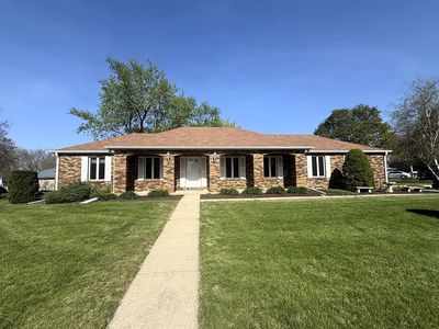 300 Fieldstone Ln, Dixon, IL, 61021