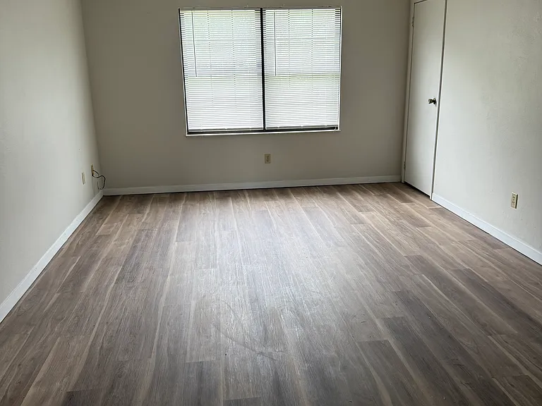5216 Collier Ct #A — Photo 3