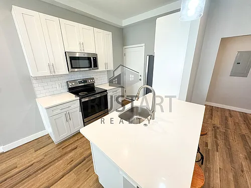 1712 N Marshall St #1 Photo 1