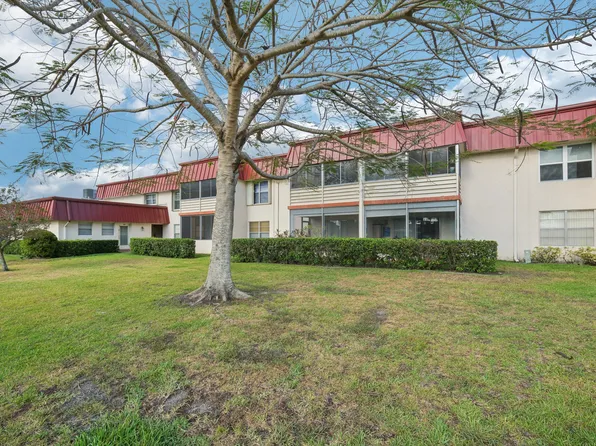 12012 Greenway Circle S #206, Royal Palm Beach, FL 33411