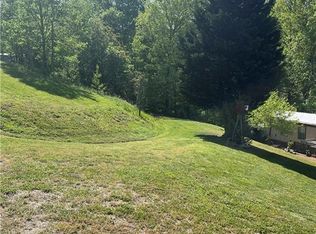 5874 Oak Branch Ln #20, Walkertown, NC 27051