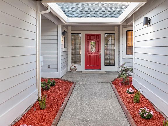 3rd image of 4962 Willow Vale Way