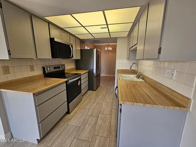 19802 N Star Ridge Dr — Photo 3