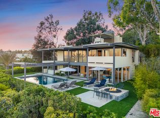 9892 Beverly Grove Dr, Beverly Hills, CA 90210