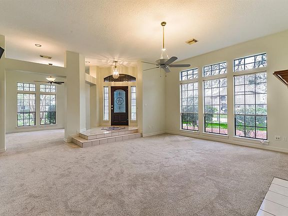 5th image of 52 Nandina Ct