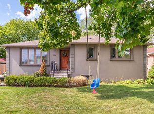 584 Trudale Ct, Oakville, ON L6L 4H1