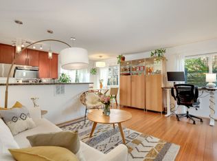 5220 42nd Ave S APT 112, Seattle, WA 98118