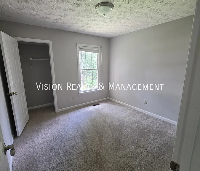 985 S Lassetter Cir — Photo 20