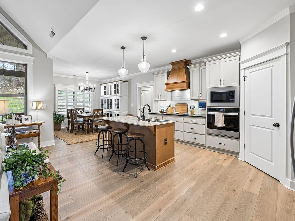 13th image of this home