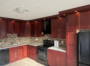 495 Scott Rd APT 2, Waterbury, CT 06705