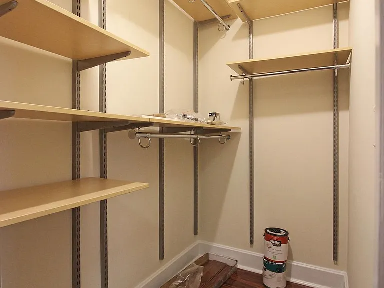 1121 24th St NW #302 — Photo 12