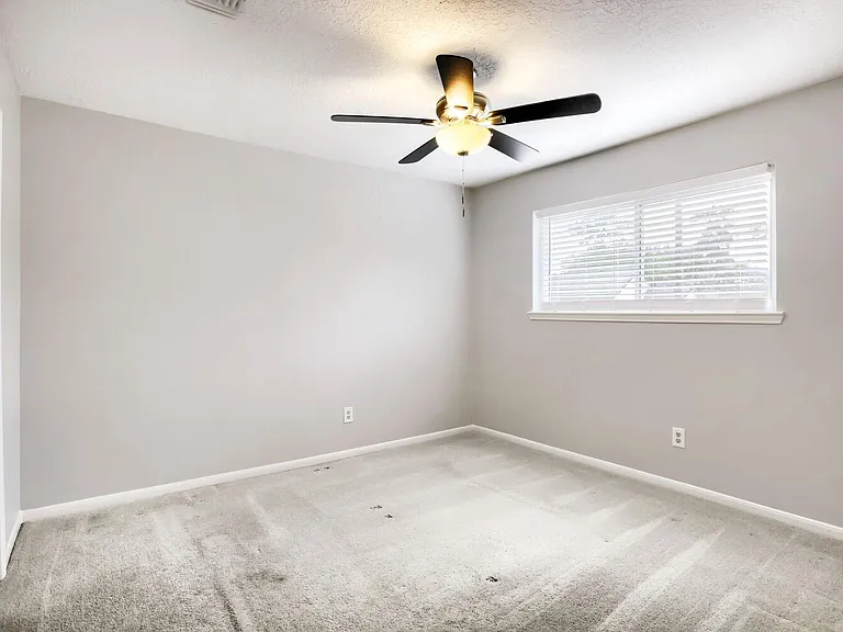 3734 Blue Lake Dr — Photo 20