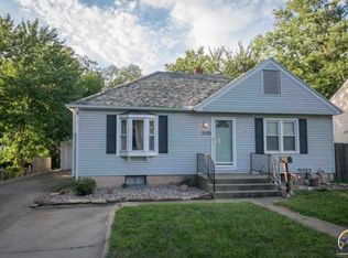 3130 SW 12th St, Topeka, KS 66604