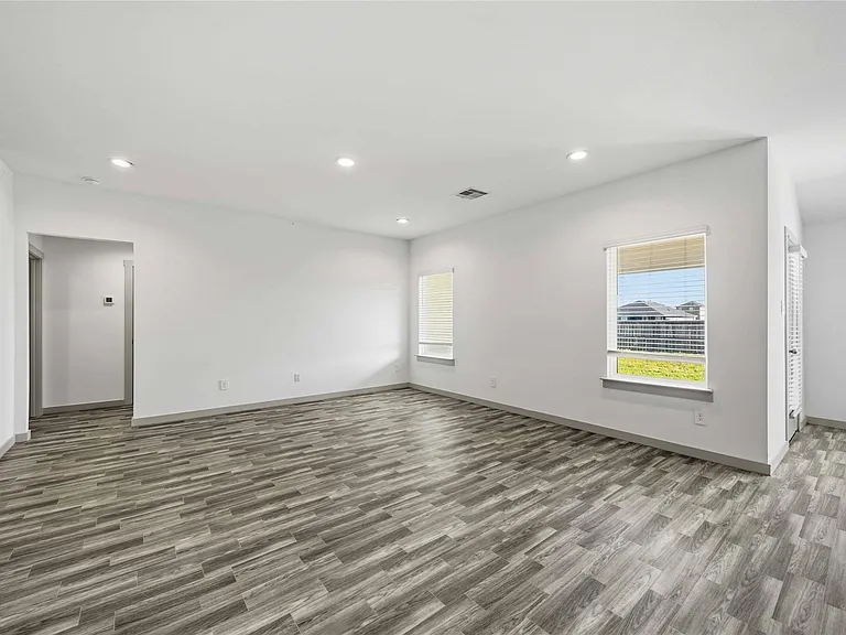 7127 Whispering Leaf St — Photo 12