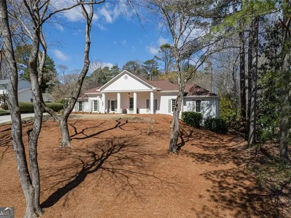 1275 Oakhaven Dr, Roswell, GA 30075