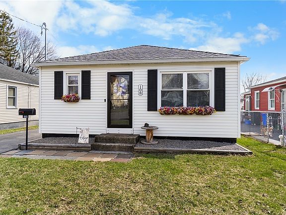 4th image of 108 Hazel Ave