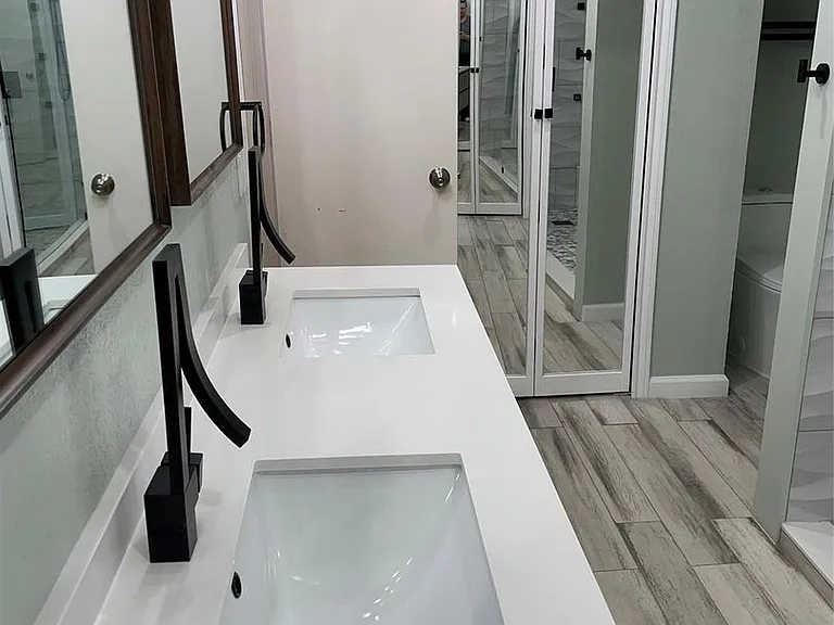 1402 Sheppard Ln — Photo 24