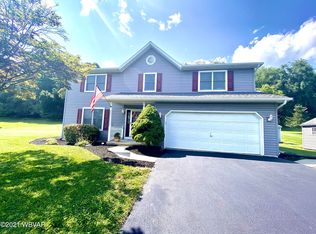 185 Hemlock Hill Rd, Montgomery, PA 17752